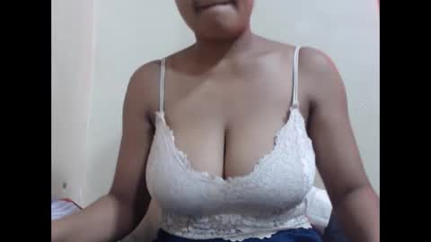 saronette online show from 26, 2, 2025