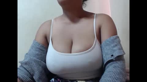 saronette online show from 13, 10, 2025