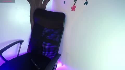 Sasha Brattz online show from 22, 12, 2024