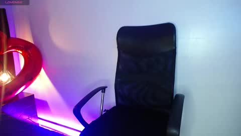 Sasha Brattz online show from 15, 2, 2025