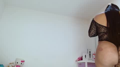 Snapshot of sasha_creamy chatting on 4, 2, 2026 Sasha Creamy online show from 4, 2, 2026