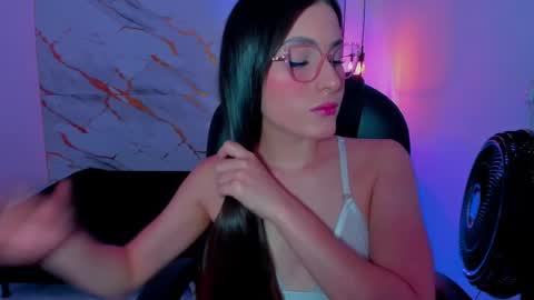 Snapshot of sasha_kendrick chatting on 27, 9, 2025 Sasha online show from 27, 9, 2025