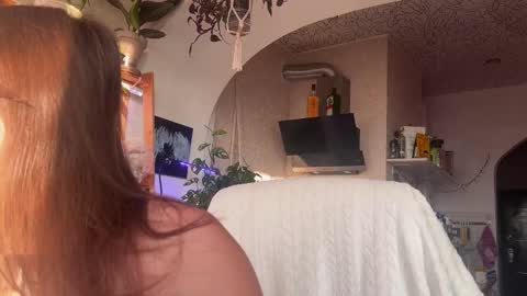 Alexandra Sasha in short online show from 24, 2, 2025