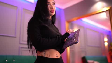 Dennise online show from 16, 2, 2025