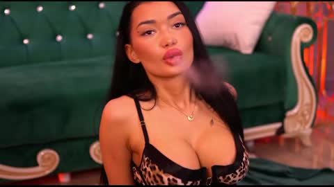 Dennise online show from 22, 2, 2025