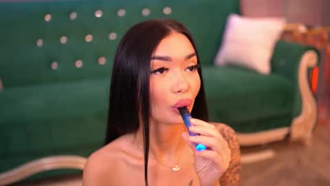 Dennise online show from 10, 3, 2025