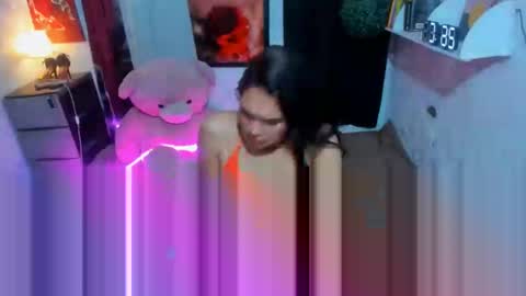 ESTELLA online show from 13, 2, 2025