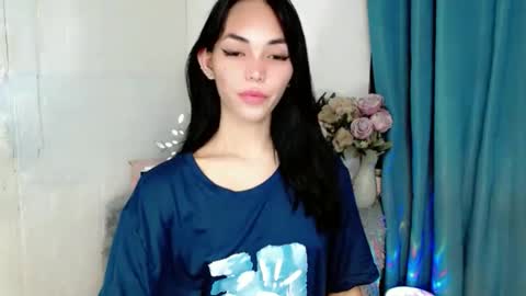 Sashi online show from 8, 9, 2025