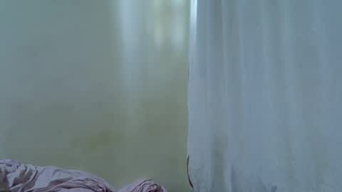 sassy_bella online show from 6, 4, 2026