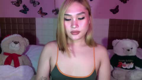 Snapshot of sassy_sarah19 chatting on 20, 12, 2024 Sarah Drews Super model online show from 20, 12, 2024