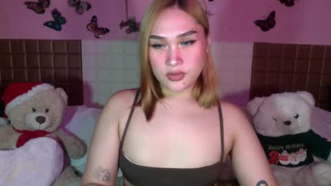 Snapshot of sassy_sarah19 chatting on 21, 12, 2024 Sarah Drews Super model online show from 21, 12, 2024
