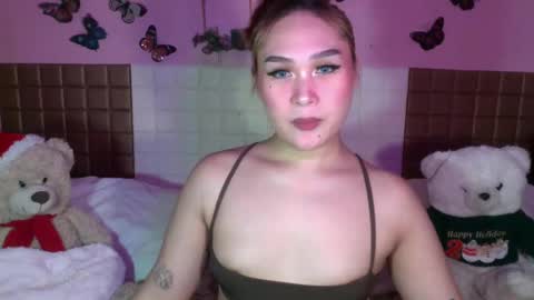 Snapshot of sassy_sarah19 chatting on 22, 12, 2024 Sarah Drews Super model online show from 22, 12, 2024