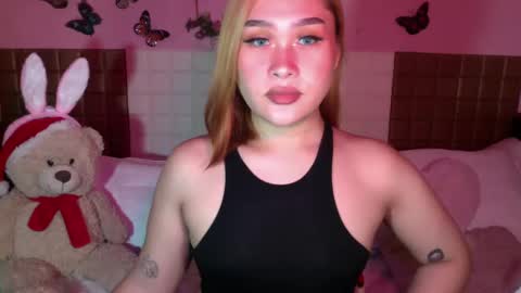 Snapshot of sassy_sarah19 chatting on 26, 12, 2024 Sarah Drews Super model online show from 26, 12, 2024
