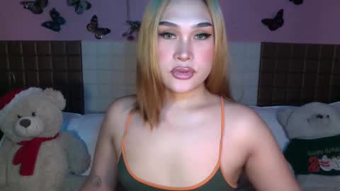 Snapshot of sassy_sarah19 chatting on 6, 1, 2025 Sarah Drews Super model online show from 6, 1, 2025