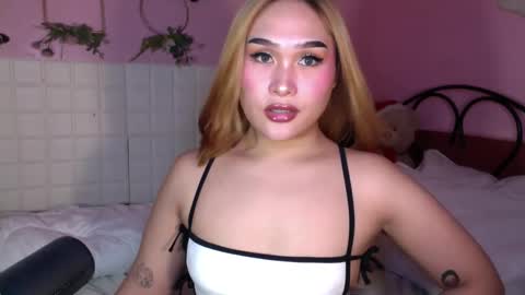 Snapshot of sassy_sarah19 chatting on 10, 1, 2025 Sarah Drews Super model online show from 10, 1, 2025