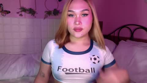 Snapshot of sassy_sarah19 chatting on 12, 1, 2025 Sarah Drews Super model online show from 12, 1, 2025