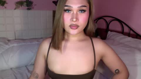 Snapshot of sassy_sarah19 chatting on 4, 2, 2025 Sarah Drews Super model online show from 4, 2, 2025