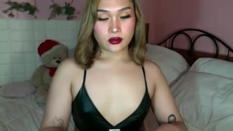 Snapshot of sassy_sarah19 chatting on 19, 2, 2025 Sarah Drews Super model online show from 19, 2, 2025
