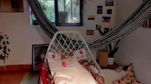 Ms. Oh   online show from 12, 3, 2025