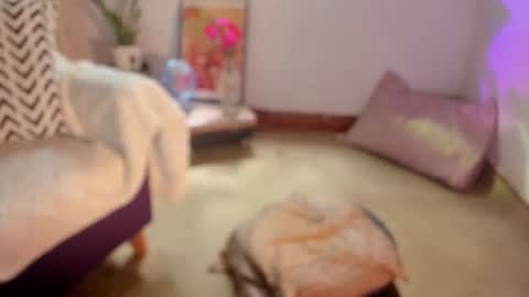 Ms. Oh   online show from 28, 11, 2025