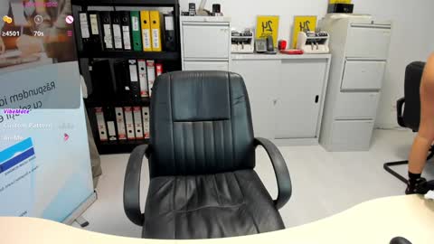 sassytiff online show from 14, 1, 2025