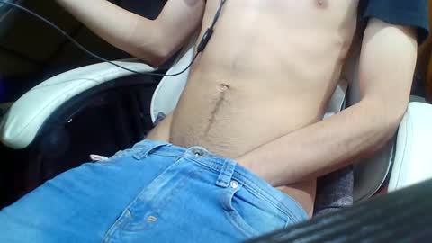 saturno_97 online show from 5, 10, 2025