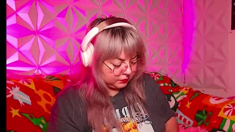 Gina George online show from 23, 12, 2025