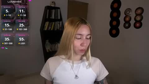 I AM JENN  online show from 12, 10, 2025