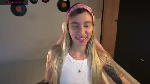 I AM JENN  online show from 1, 6, 2026