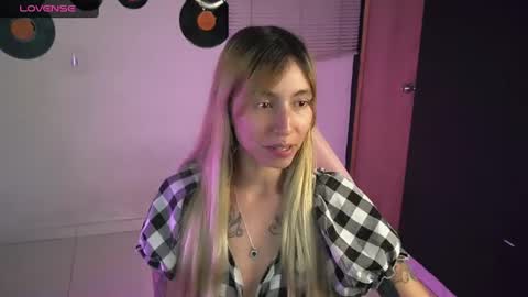 I AM JENN  online show from 14, 6, 2026