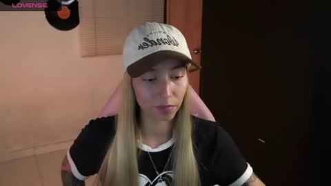 I AM JENN  online show from 21, 6, 2026