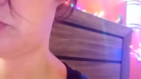 SnowBunny online show from 15, 12, 2024