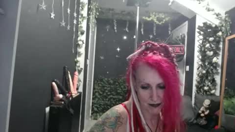 SaucySky online show from 27, 2, 2026