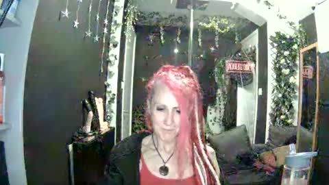 Snapshot of saucysky chatting on 16, 6, 2026 SaucySky online show from 16, 6, 2026