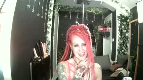 Snapshot of saucysky chatting on 19, 6, 2026 SaucySky online show from 19, 6, 2026
