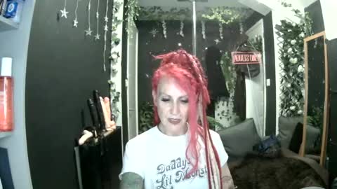 Snapshot of saucysky chatting on 27, 6, 2026 SaucySky online show from 27, 6, 2026