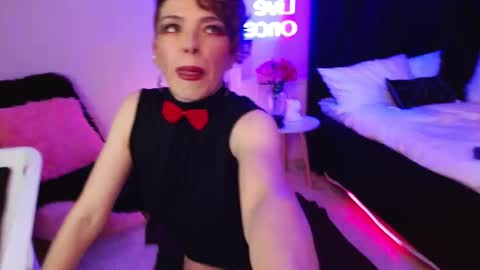 Snapshot of sauvage_lilith chatting on 29, 11, 2025 lilith online show from 29, 11, 2025