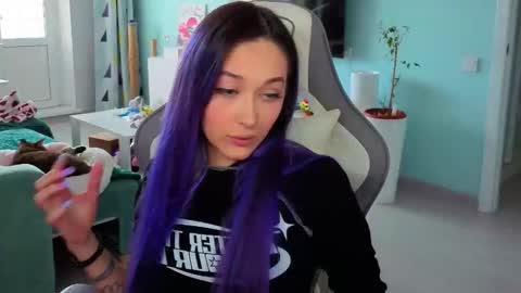 Snapshot of savage_lust_ chatting on 22, 4, 2026 Ariel online show from 22, 4, 2026