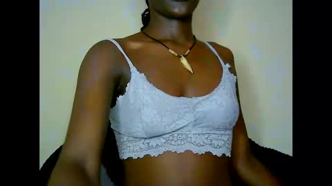 savagetonguee online show from 19, 4, 2026