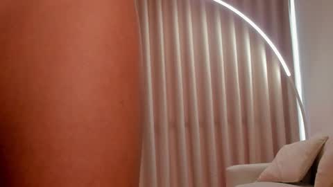 Snapshot of savannahwildee chatting on 11, 9, 2025 Savannahwildee online show from 11, 9, 2025