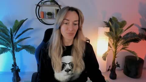 save the qween online show from 25, 1, 2025