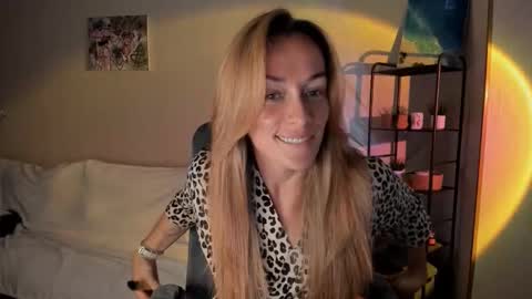 save the qween online show from 26, 9, 2025