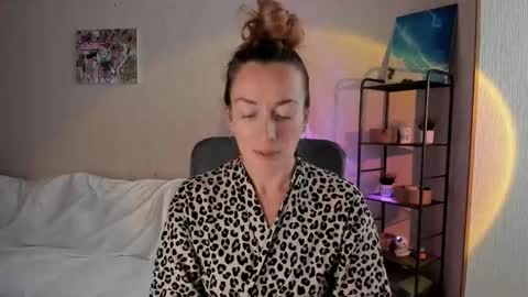 save the qween online show from 28, 9, 2025