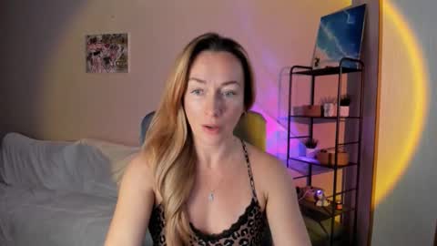 save the qween online show from 11, 10, 2025