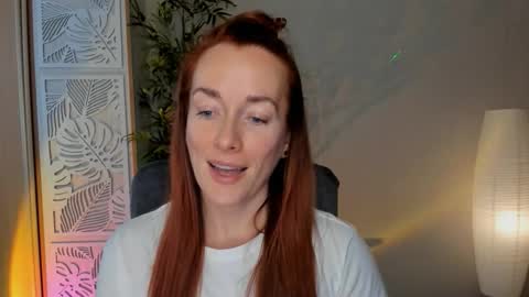 Snapshot of save_the_qween chatting on 6, 3, 2026 save the qween online show from 6, 3, 2026