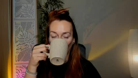 Snapshot of save_the_qween chatting on 11, 3, 2026 save the qween online show from 11, 3, 2026