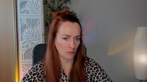 Snapshot of save_the_qween chatting on 21, 3, 2026 save the qween online show from 21, 3, 2026