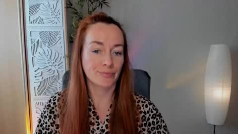 Snapshot of save_the_qween chatting on 21, 3, 2026 save the qween online show from 21, 3, 2026