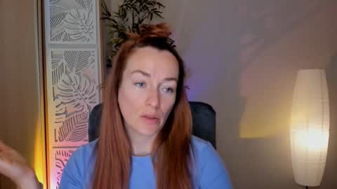 Snapshot of save_the_qween chatting on 25, 3, 2026 save the qween online show from 25, 3, 2026