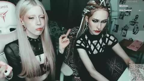 pronoun she. name Mary. age 21. online show from 7, 6, 2026